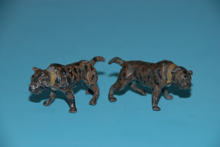 2 Miniatur Zinn Hunde * Boxer * Georg Heyde Dresden um 1900