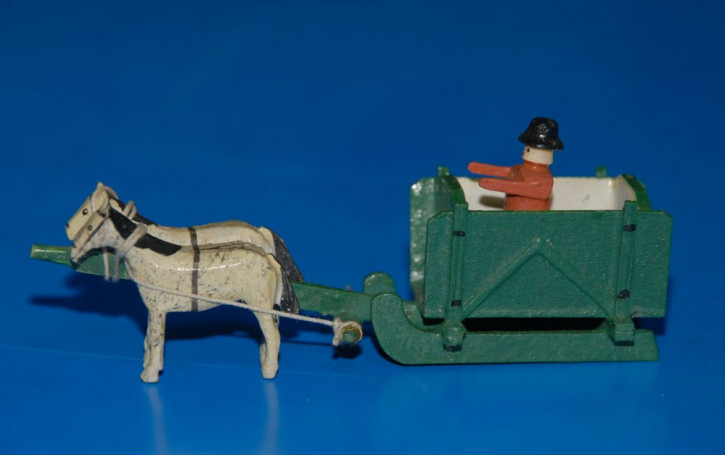 Erzgebirge miniatur * sledge team with horses * Seiffen twenties