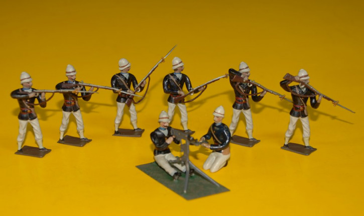 8 antique tin figures * french Colonial soldiers with machine-gun * at 1900