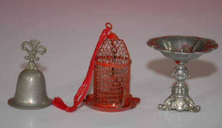 3 x antique dollhouse accessories * sheet birdcage, bell & bowl * at 1860/1880