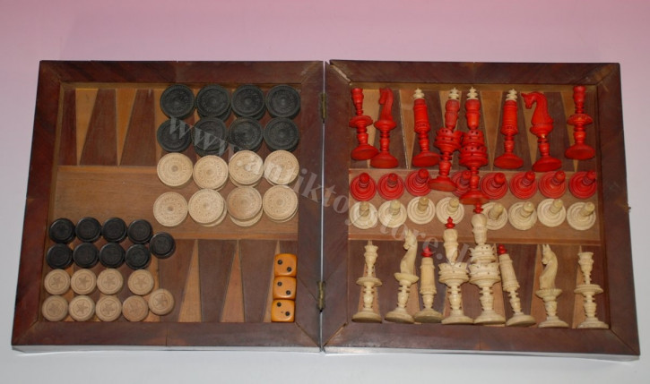 antique game magazine with chess pieces from leg & game board * rarely at 1850/1860