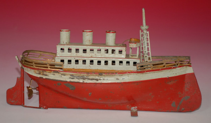 Tin ship with clockwork * steamer hand painted * at 1910