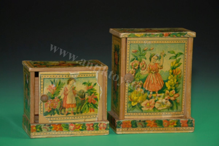 antique dollhouse accessories * 2 parts salon furniture with children's motifs * at 1860/1880