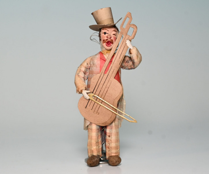 uralter seltener Christbaumschmuck * Wattefigur Musiker mit Streichinstrument * um 1900