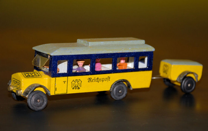 Erzgebirge miniature * Empire post bus with trailer * thirties