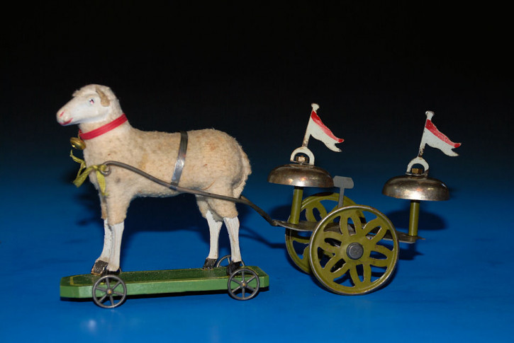 antique pulling toy * sheep with bell cars * at 1900-1920