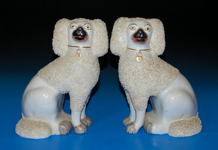 2 antique big dog figures Chinaporcelain * at 1880