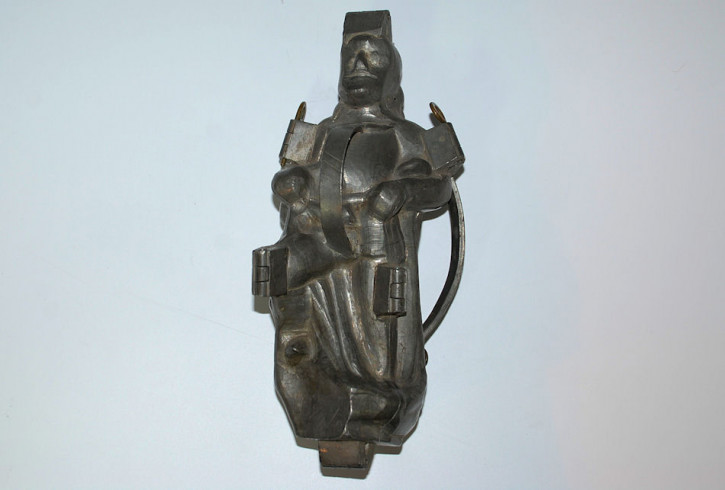 antique chocolate mold - ice mold Knight * at 1900 * H 10.6 inch