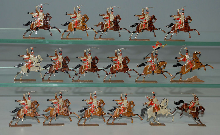 antike Zinnfiguren Französische Husaren Reiter 17 Teile vor 1900