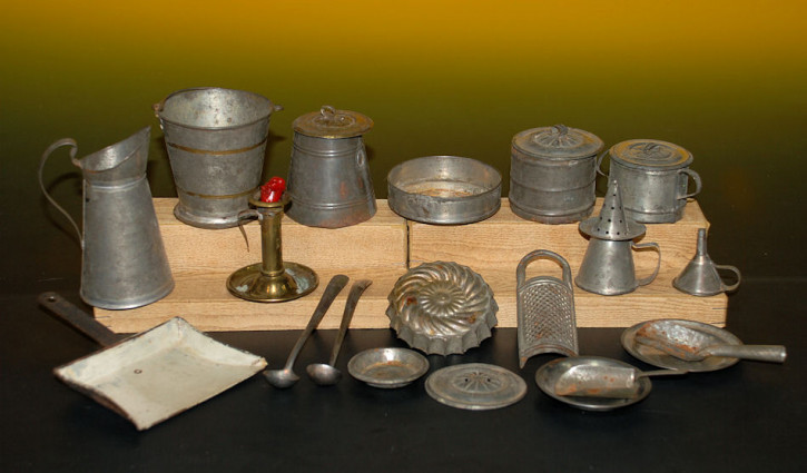 antikes Puppenküchen Blech Zubehör * 20 Teile * um 1900