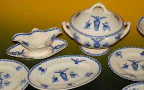 antikes seltenes Kinder oder Puppenservice * 23 Teile * um 1890