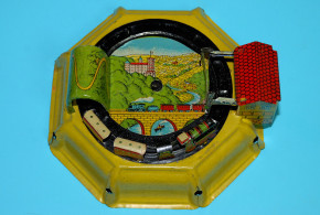 antikes Penny Toy Tisch Eisenbahnspiel Uhrwerk Litho. 20er J.