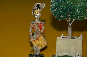 Biedermeier Zinnfiguren * Soldat & Baum im Kübel * um 1820