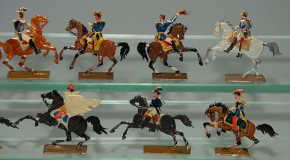 20 antike Zinnfiguren * Franz. Offiziere zu Pferd * vor 1900