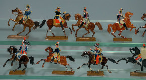 20 antique tin figures * French Officers to horse * in front of