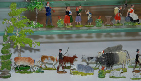 antique Biedermeier period tin figures scene 62 part at 1860-80