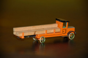 Erzgebirge Heavy goods vehicle with uncut timber * twenties