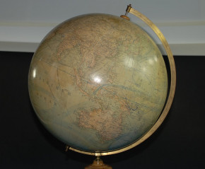 Ludwig J. Heymann big earth globe * 45 inch size * at 1900-1905