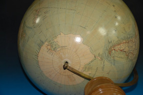 Ludwig J. Heymann big earth globe * 45 inch size * at 1900-1905