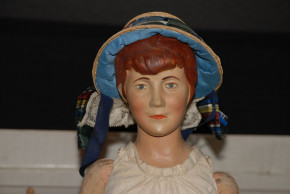 antique doll with 6 clothes in the box * at 1911-1915