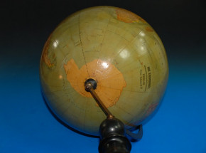 Globus E. Schotte Berlin mit Messing Meridian * D 33 cm * 1870