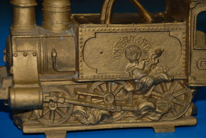 antike Dampflok aus Spritzguß * Schreibtisch Modell * um 1900