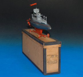 BING submarine in the box * clockwork * at 1915-1918