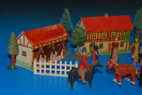 antique Erzgebirge farm scene * 24 part * at 1900