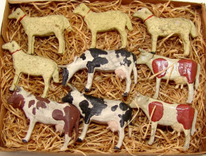 9 x antique putz toy * Erzgebirge * cows & sheeps * at 1900