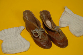 antique dolls leather boot & stockings size of 6 * at 1900 (no. 2)