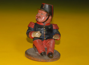 uralte Pappmaché Candybox * französischer Soldat * um 1850-1860