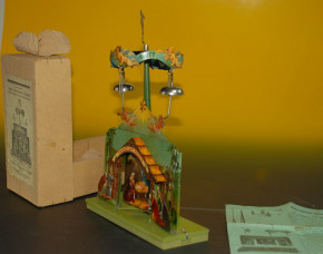 antique Christmas manger angel ringing * metal marked & litho. * in the box with instructions * at 1900-1920