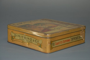 DIMITRINO 100er CIGARETTES Blechdose mit Frauenmotiv * Litho. um 1900