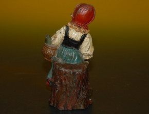 uralte Spardose aus Zinn Hohlguß handbemalt * Rotkäppchen * um 1900