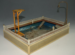 seltene Märklin Badeanstalt mit Sprungturm & Dusche * handlackiert * um 1910-1915