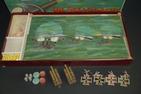 antique children's game * the naval battle - shooting game of J. W. Spear & Söhne * at 1915