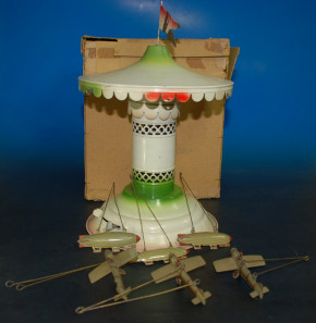 Penny Toy airman merry-go-round with 3 zeppelins & 3 aeroplanes in the box * Germany at 1910-1920