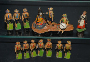 13 antique G. Heyde tin figures * boy scouts scene with campfire * at 1900