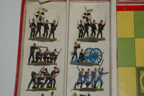 Count Haeseler most interesting war game of 1st WW with 32 Haffner tin figures in the box * at 1905