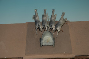 Brandenburg Gate * figures model made of wood, cardboard & tin * thirties