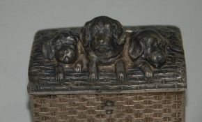 uralte WMF Spardose * EMUMARKE * 3 Hundewelpen im Koffer EXPRESS * 1900-1910
