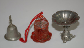 3 x antique dollhouse accessories * sheet birdcage, bell & bowl * at 1860/1880