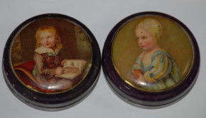 5 miniature tin cans with children's motifs * litho tin. * France at 1900