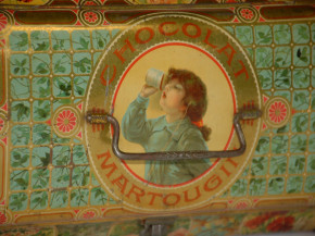 Chocolate tin box MARTOUGIN in the form of a lunchbox * around 1900