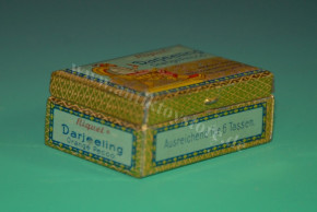 uralte Miniatur Riquet´s Kaufladen Blechdose * Darjeeling Tee * Leipzig um 1900