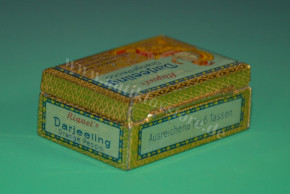 uralte Miniatur Riquet´s Kaufladen Blechdose * Darjeeling Tee * Leipzig um 1900