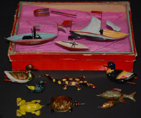 Nürnberger Hersteller * magnetische Schwimmspielzeuge * 11 Teile in Box * 1840/1860