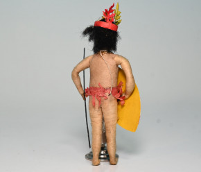 uralter seltener Christbaumschmuck * Wattefigur Ureinwohner mit Speer & Schild * um 1900