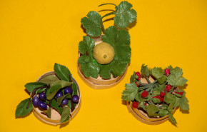 3 x old small shop accessories * fruit & vegetable goods at 1900