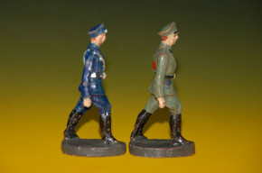 2 old ELASTOLIN armed forces figures party figures? * twenties/t